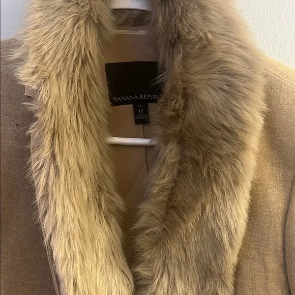 BANNA REPUBLIC - Elegant Tan Faux Fur Trimmed Women's Jacket size 12 - Picture 3 of 9
